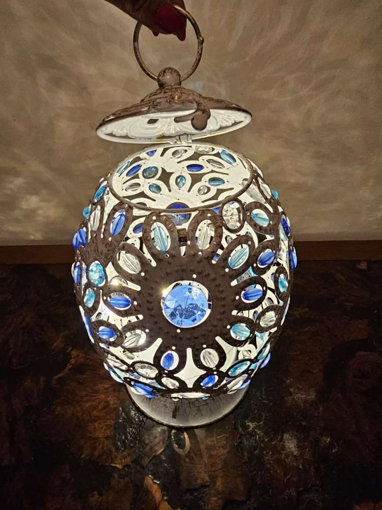 Gemstone Led Lantern