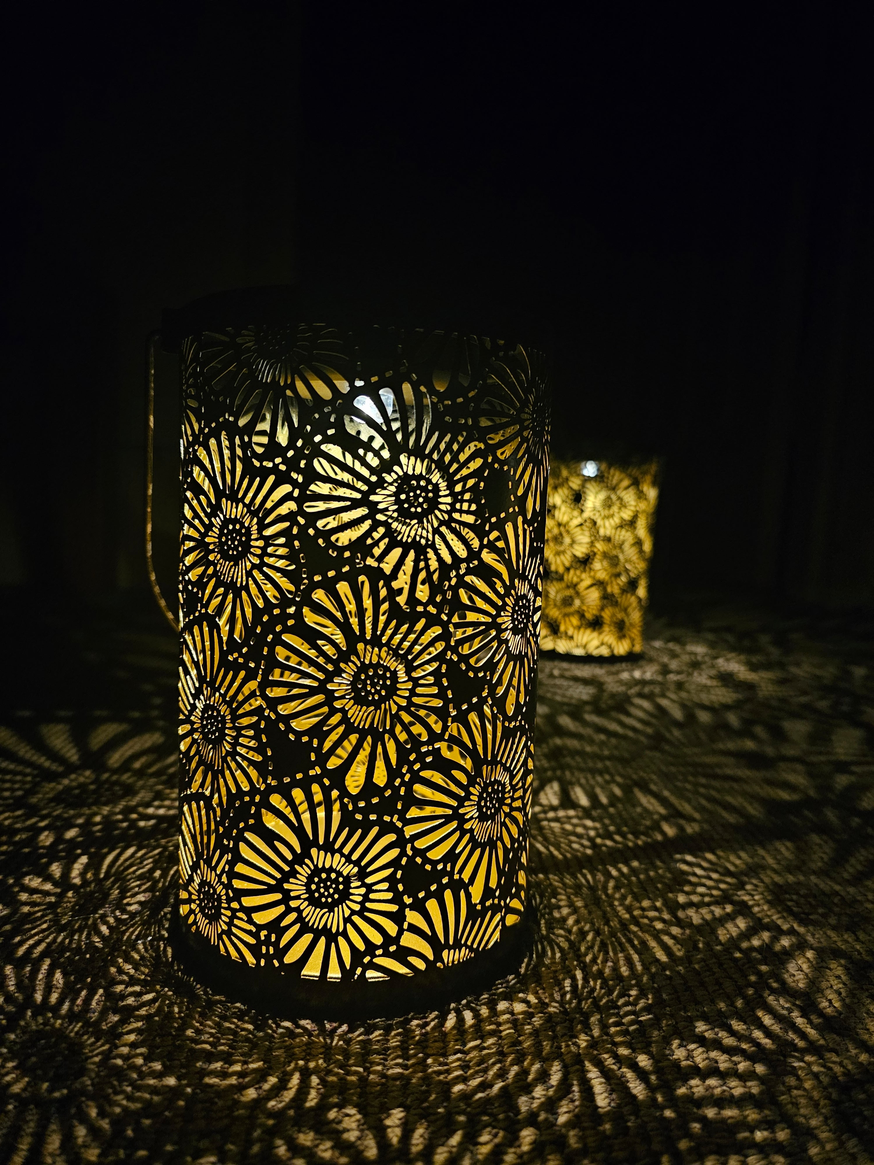Daisy Solar Lantern - SOLAR3