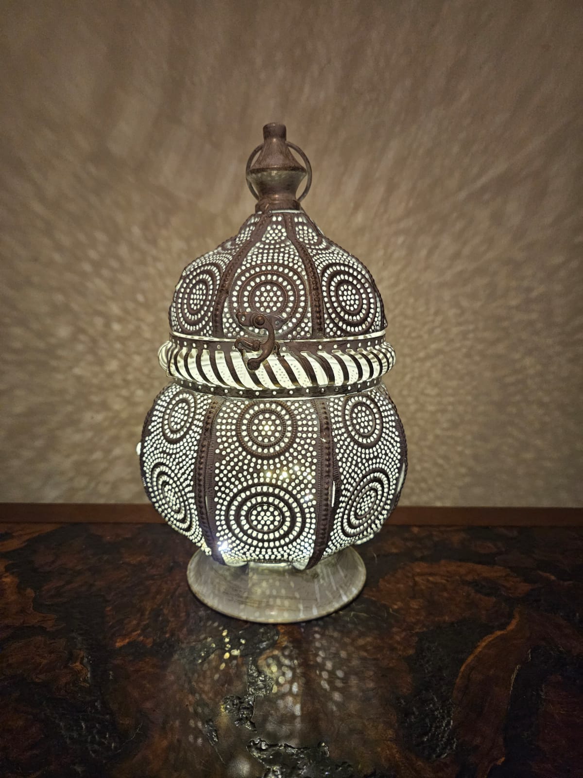 Moonlit Mirage -Led Lantern