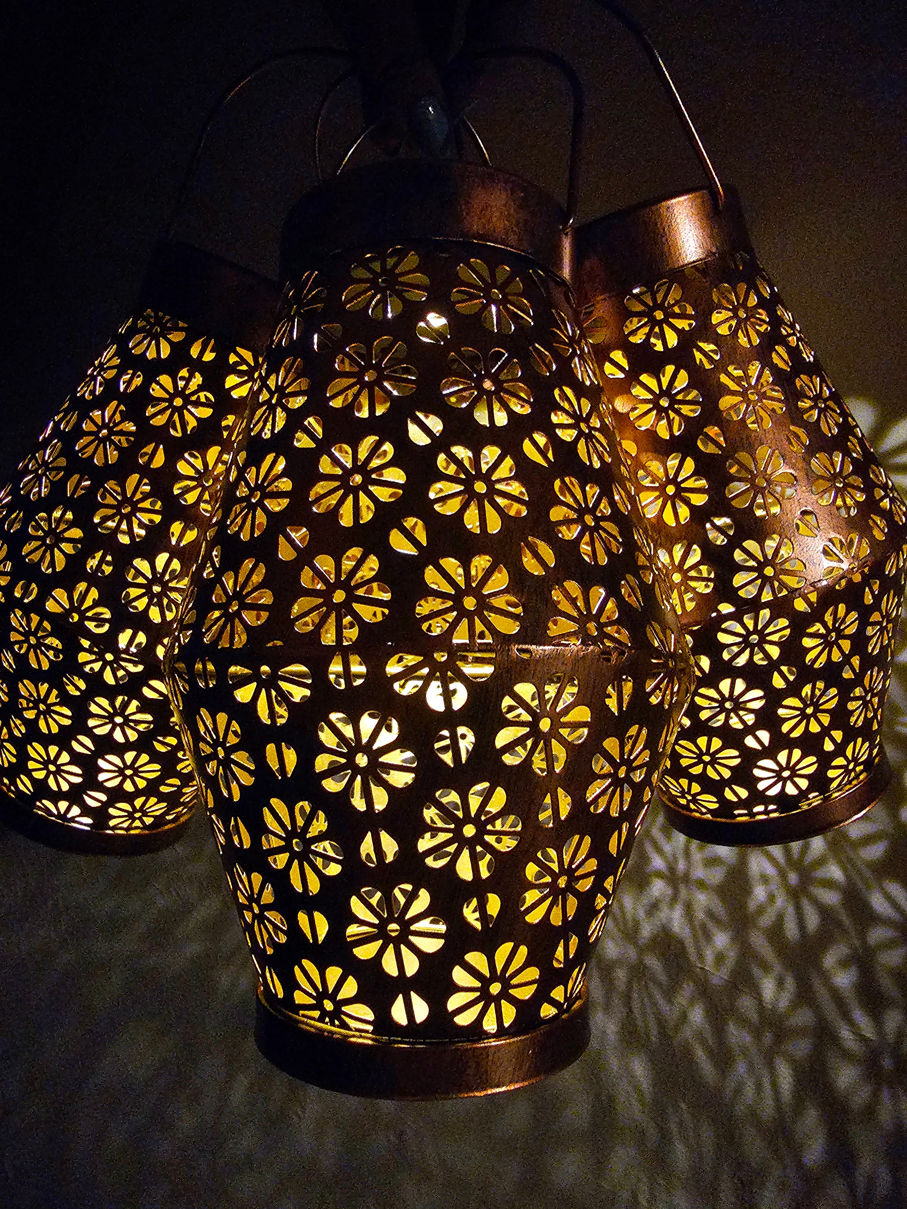 Buttercup Solar Lantern - SOLAR1