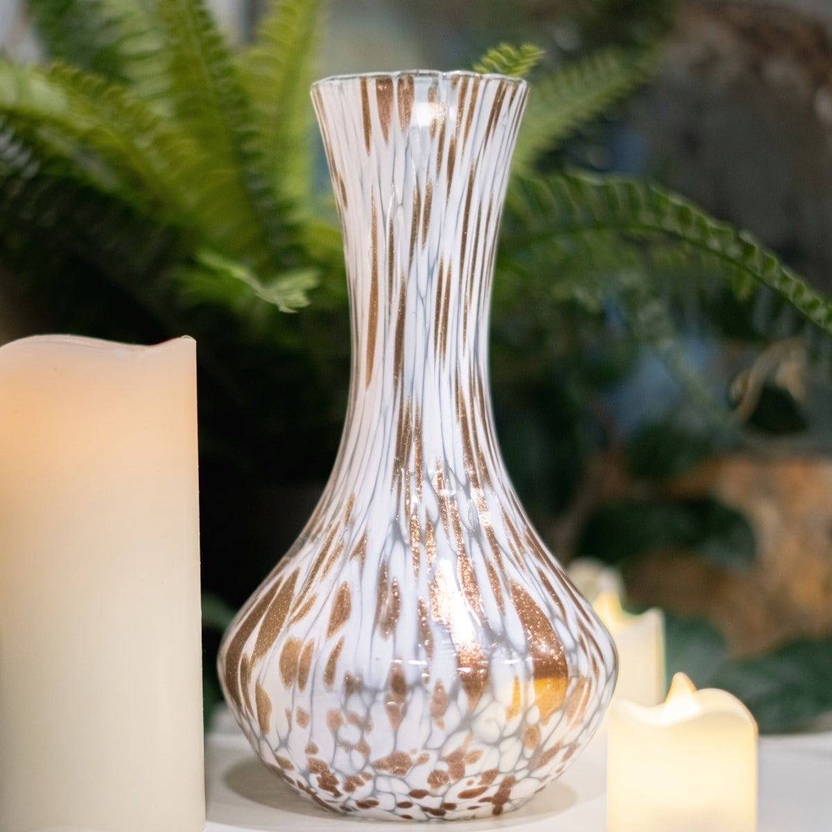 Murano Glass Vase – White and Copper Metallic